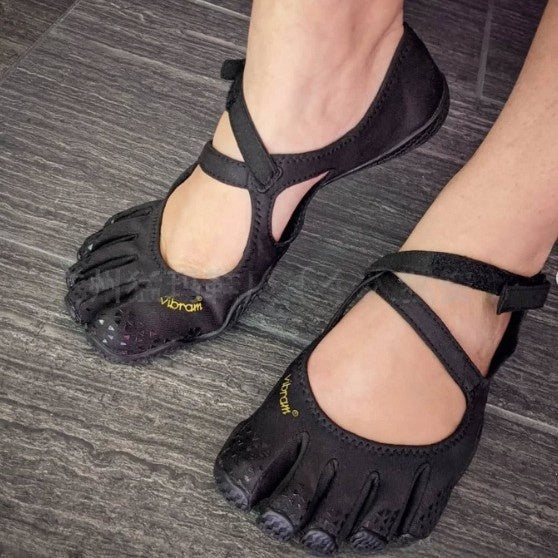Women's Five-Toe Yoga and Fitness Flats
