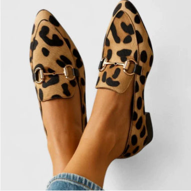 Pointed-Toe Leopard Print Casual Flats