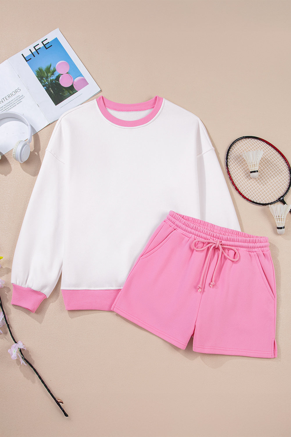 Conjunto de sudadera color block rosa fresa y shorts con cordón