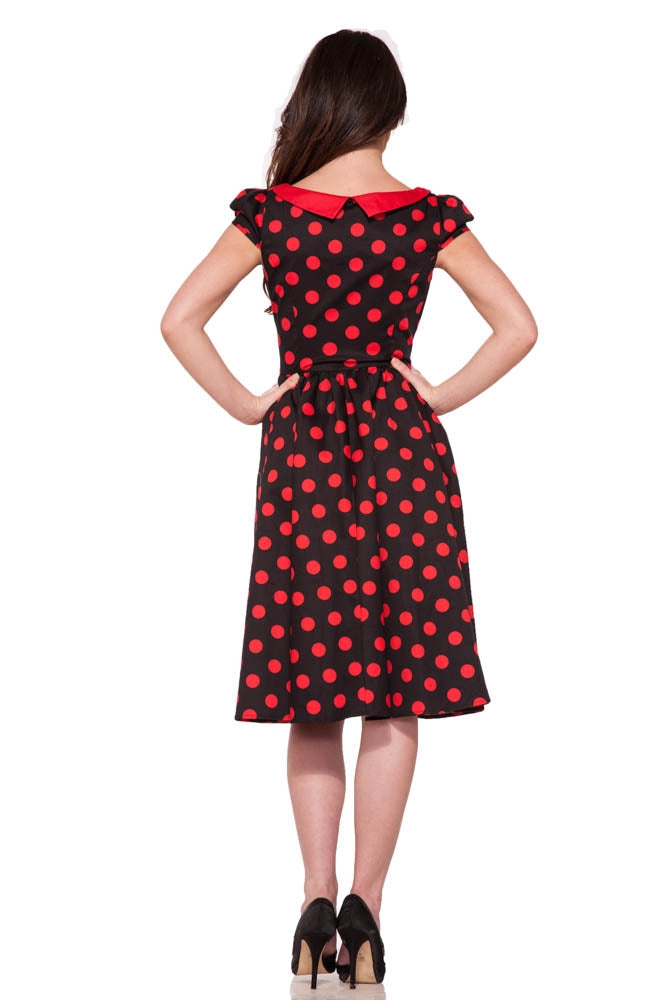 9060 Vestido con vuelo de lunares rojos y negros