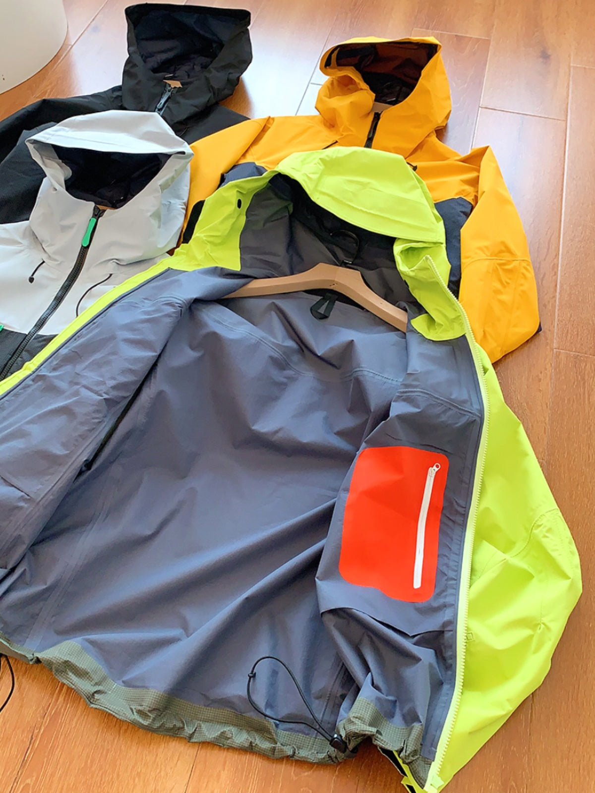 Waterproof Full Pressure Glue Hooded Jacket