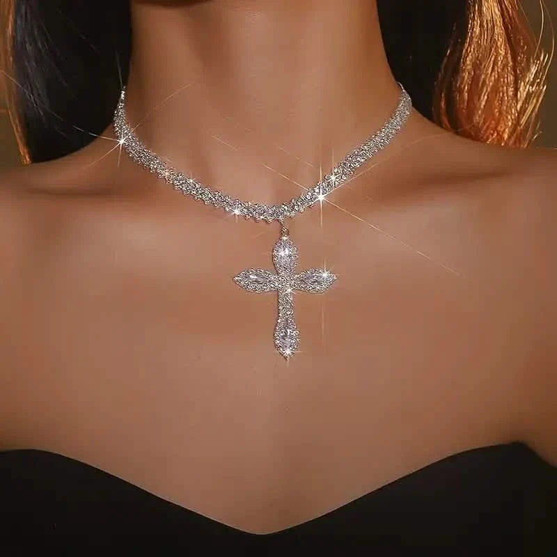 925 Sterling Silver Cross Pendant Necklace with Sparkling Rhinestone Embellishments
