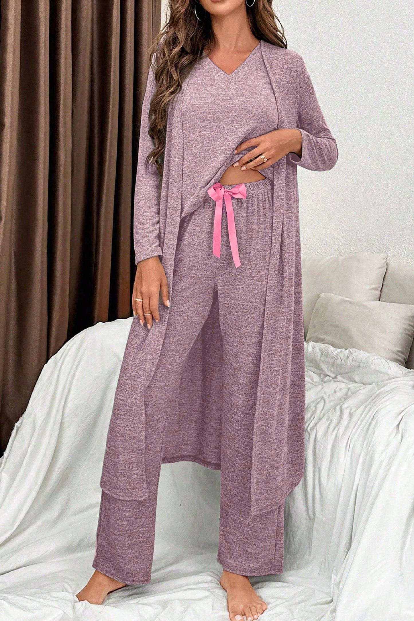 Conjunto de salón de 3 piezas: camiseta con cuello en V, pantalón con lazo anudado y chaqueta abierta