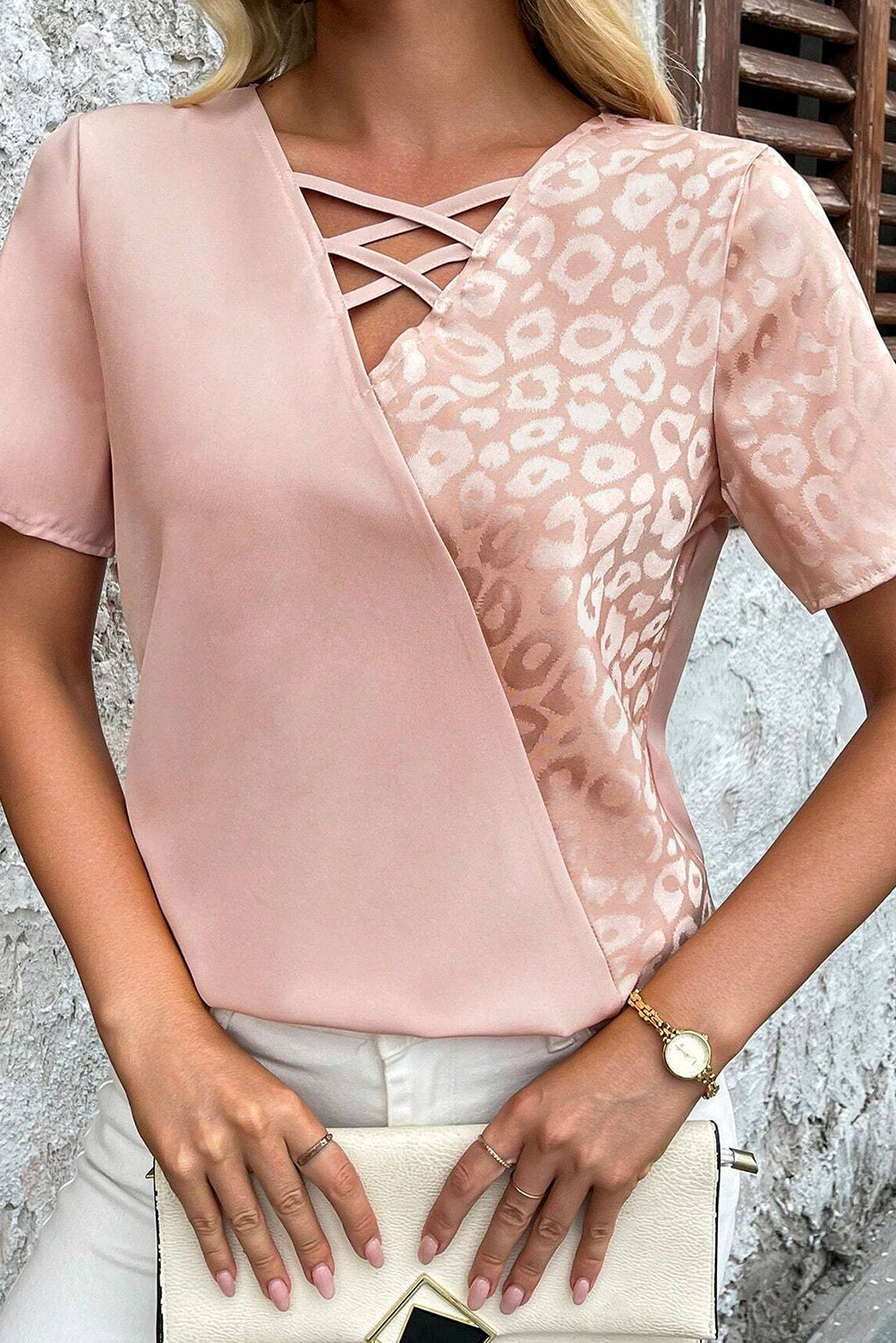Blusa con tiras cruzadas y cuello en V, estilo patchwork de leopardo rosa albaricoque