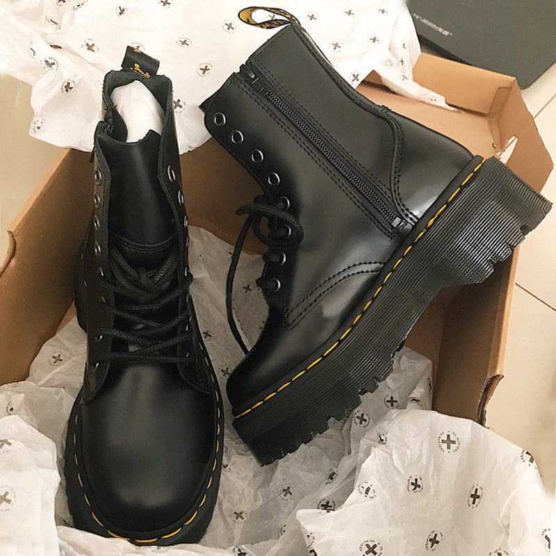 Versatile Lace-Up Platform Ankle Boots