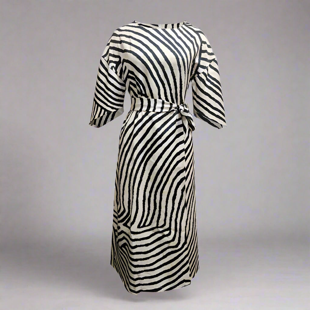 Vestido maxi de cuello redondo y manga murciélago con estampado geométrico elegante para mujer