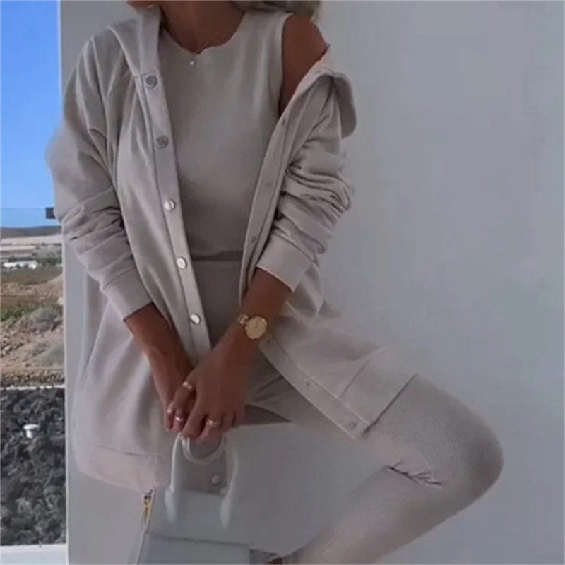 Conjunto de tres piezas de chaleco, pantalón y sudadera con capucha de ocio y deporte de moda femenina. Ver tabla de tallas en "más detalles".