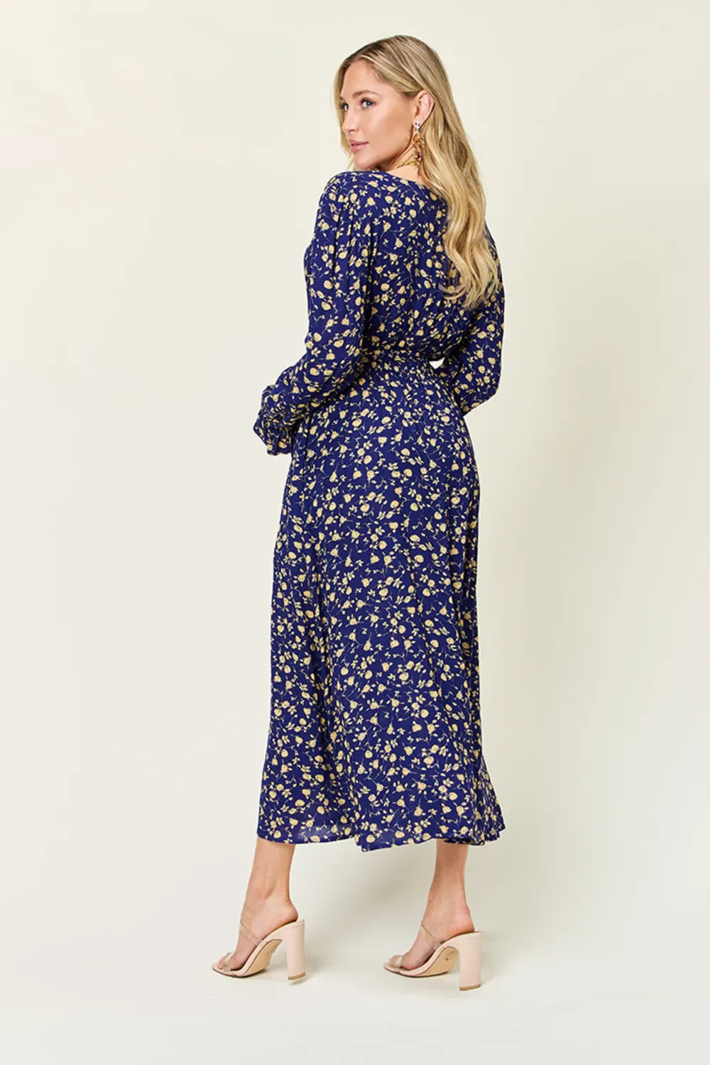 Vestido de manga con volante y espalda anudada Double Take de talla completa