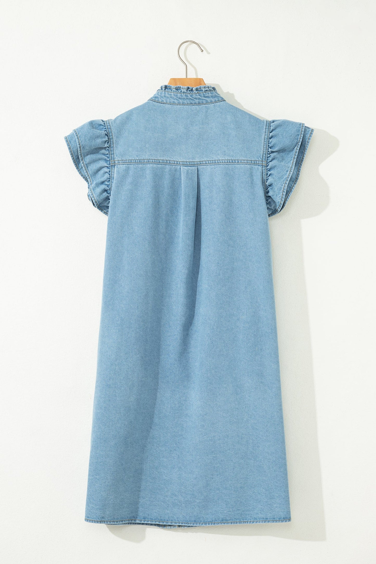 Minivestido vaquero Myosotis de manga corta con volantes y botones y detalle fruncido