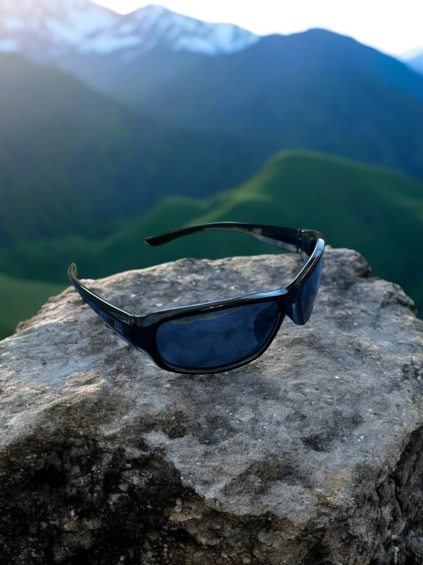 New Balance Sun NB 101-2 Sunglasses, Crystal with Black, Polarized Smoke)