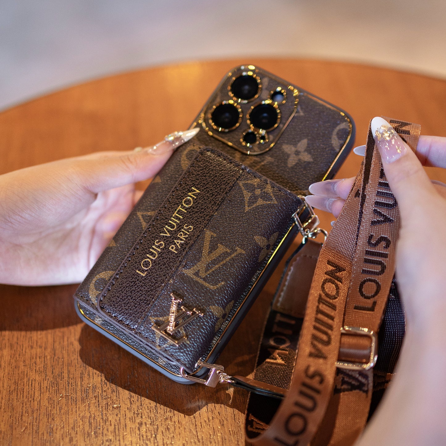 Estuche de teléfono con tarjetero de lujo, nuevo clásico