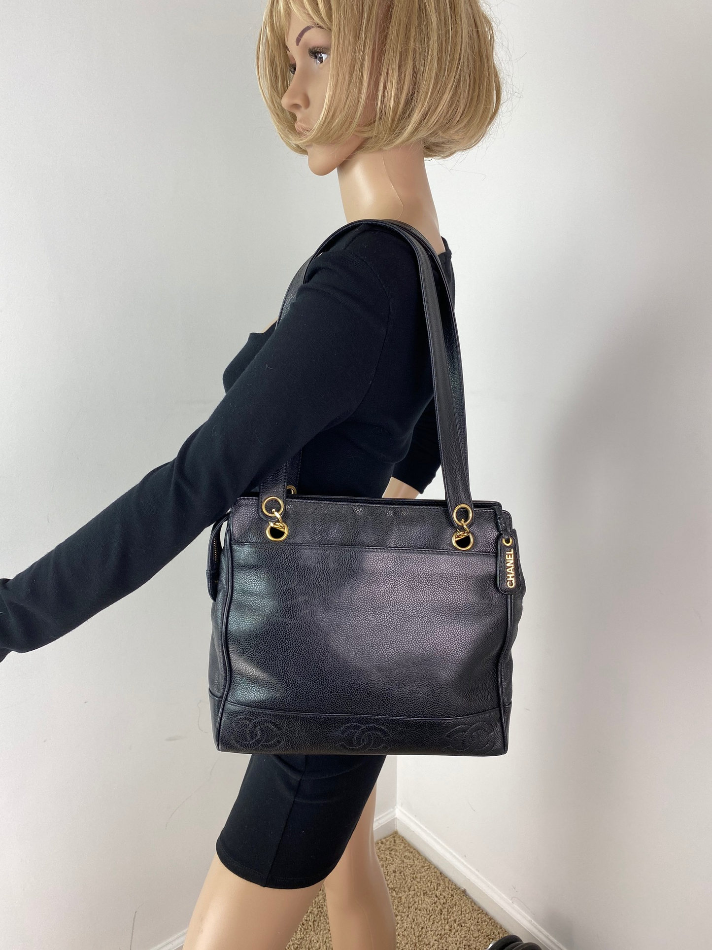 Chanel  Vintage Black Caviar Leather CC Zip Tote Shoulder