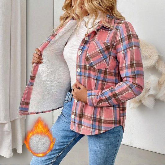 Chaqueta camisera de forro polar a cuadros con bolsillos en el pecho
