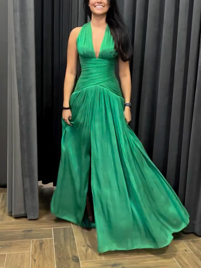 Vestido Largo Verde Esmeralda con Escote Pronunciado, Falda Plisada y Abertura Lateral. Consulta la tabla de tallas en "más detalles".