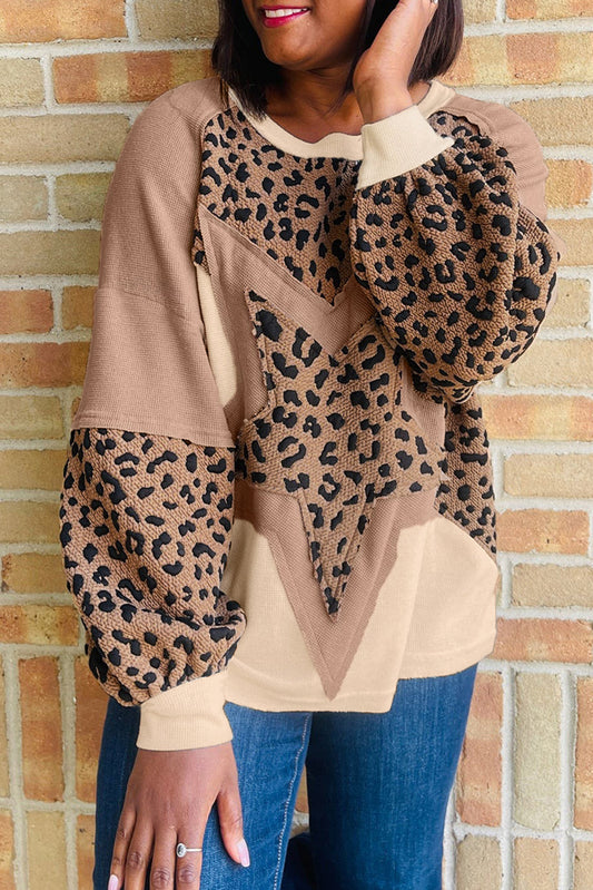 Sudadera holgada con diseño de patchwork en bloque de color leopardo beige francés claro con textura de estrella