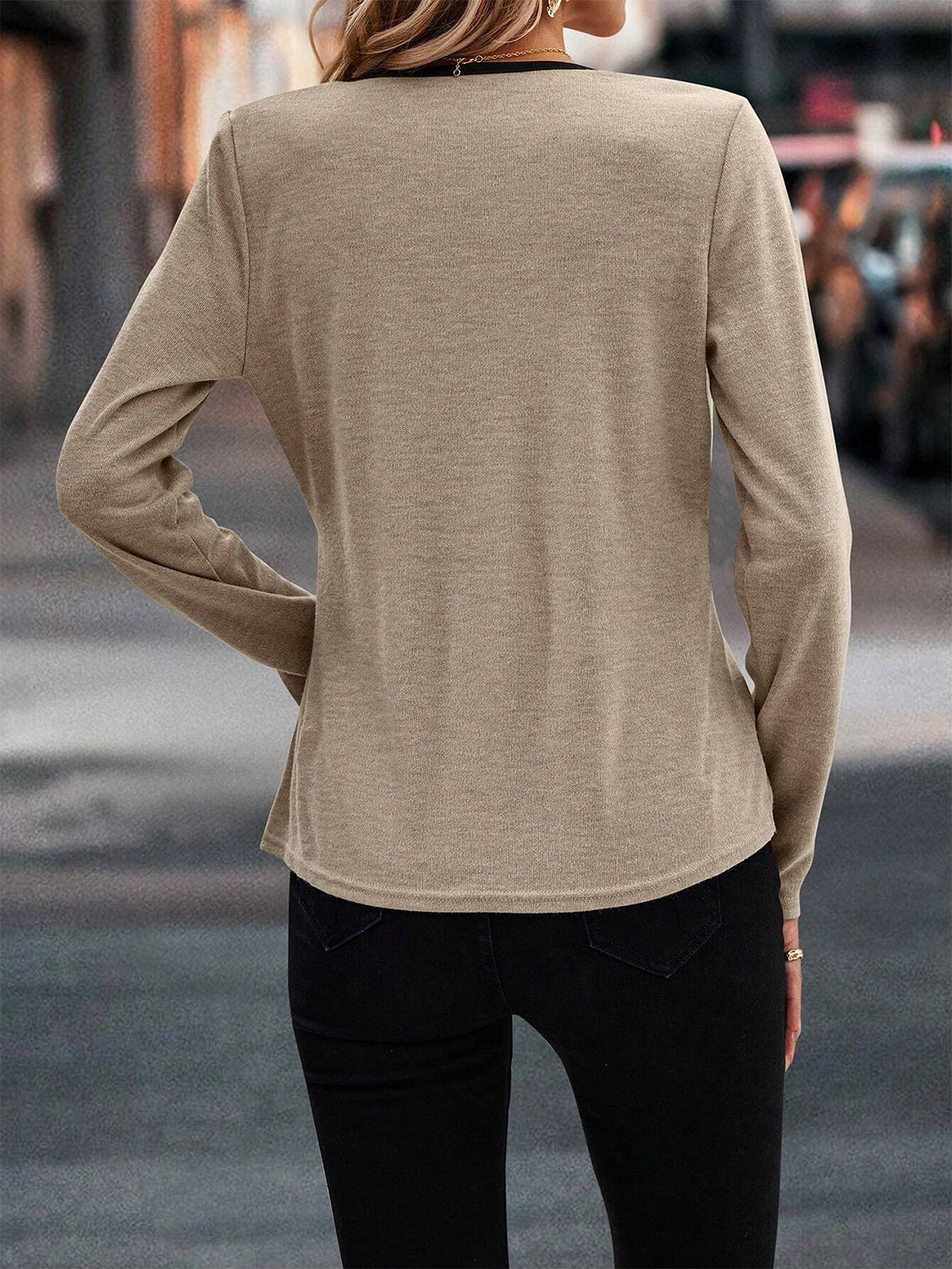 Camiseta de manga larga con ribete de contraste cruzado de talla grande