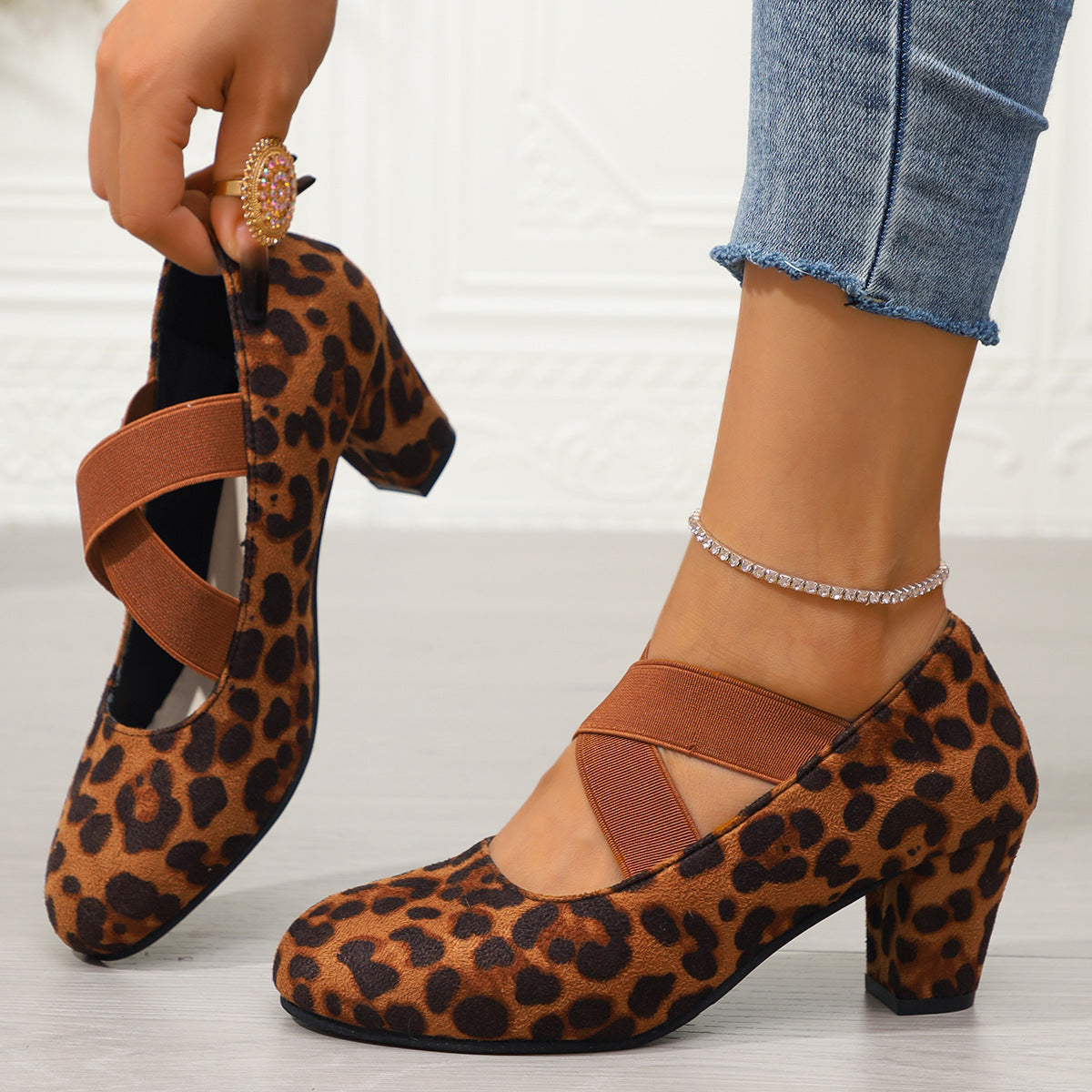 Women's French-Style Chunky-Heel Sandals