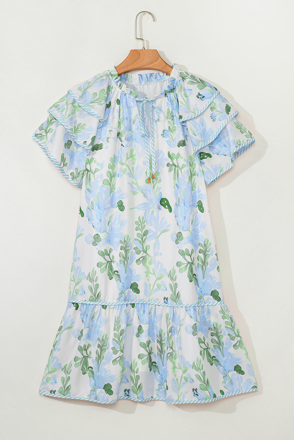 Minivestido de manga corta con capas y ribete en contraste floral azul cielo