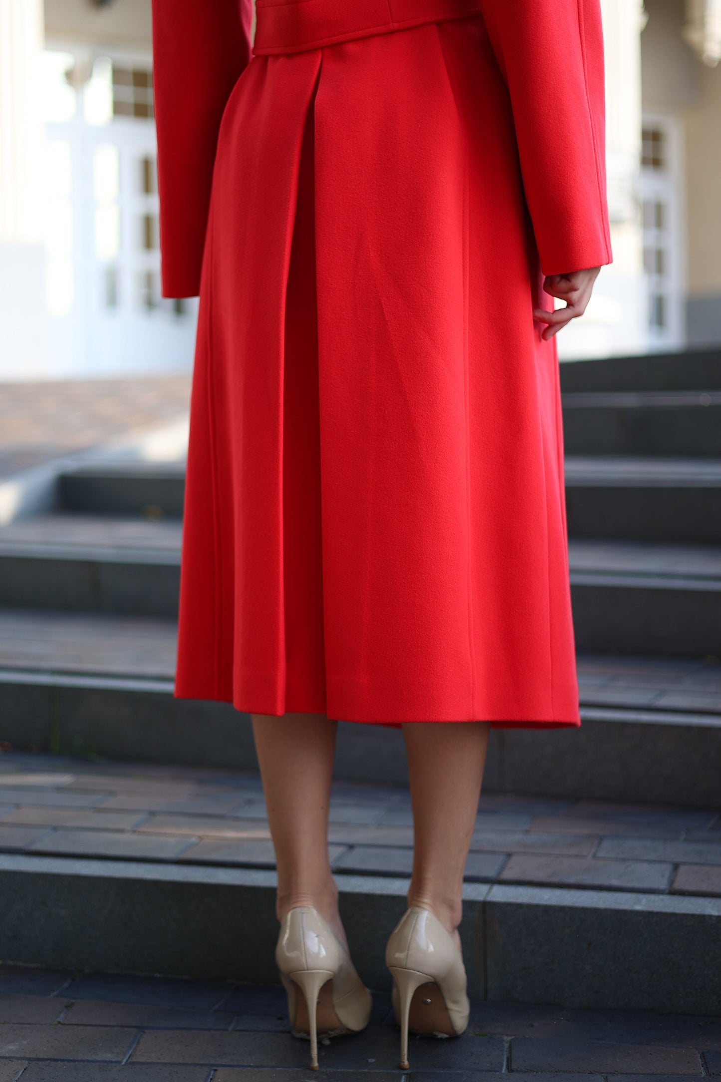 Abrigo de mezcla de lana con cuello mao en rojo