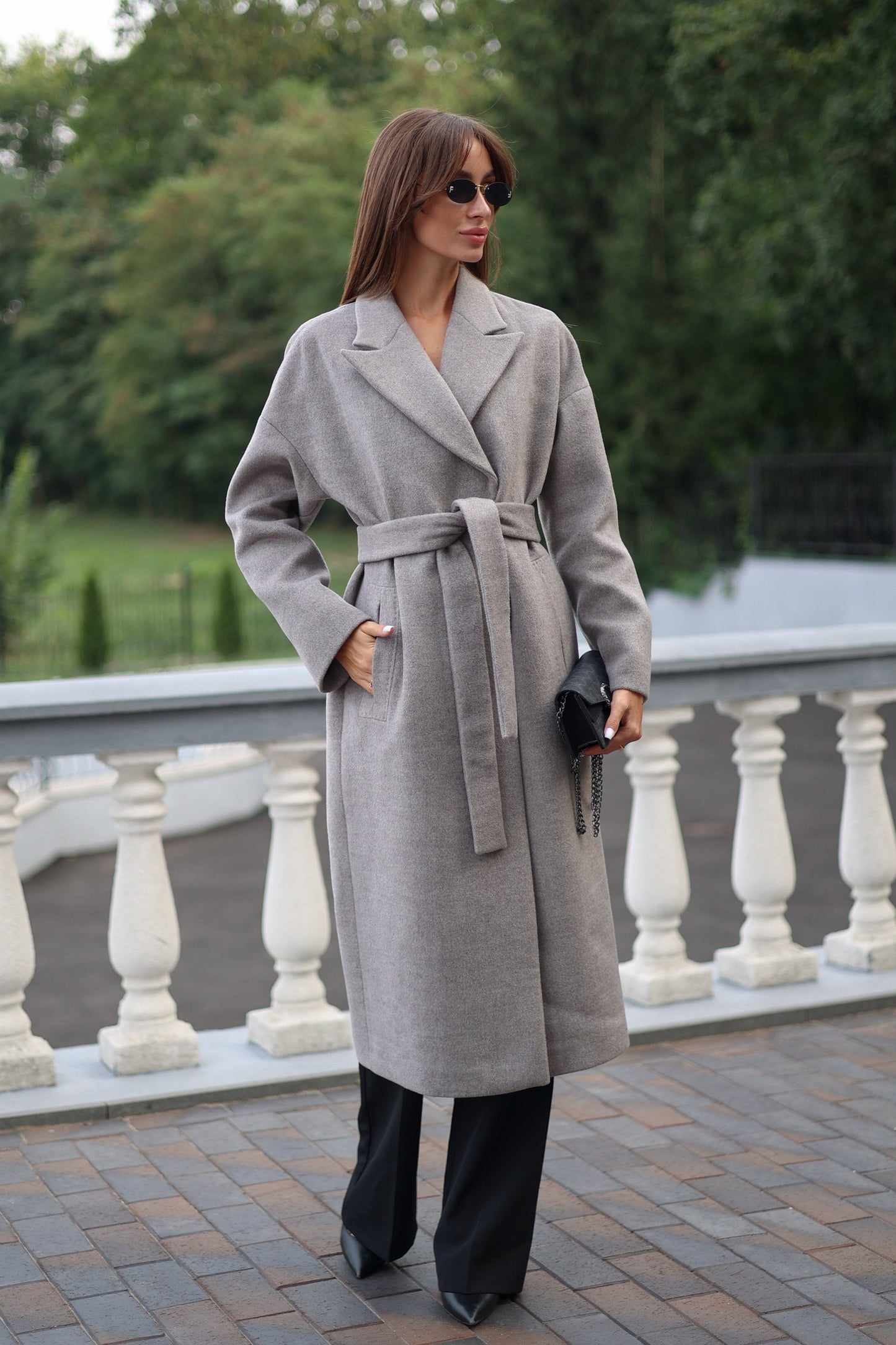 Abrigo Clásico de Lana Mezclada en Gris