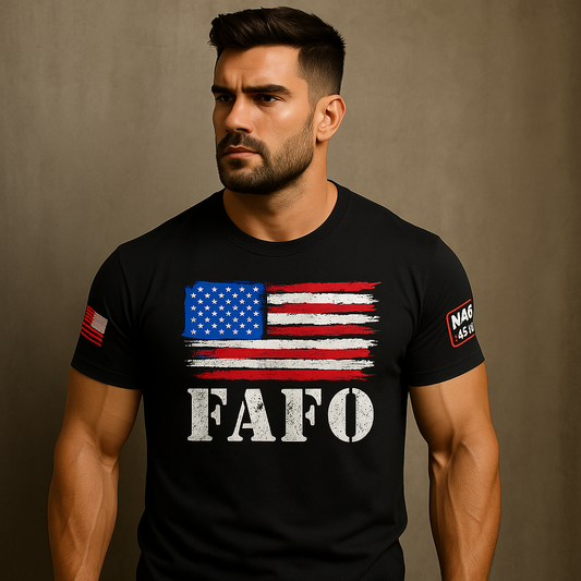 Camiseta con la bandera estadounidense FAFO