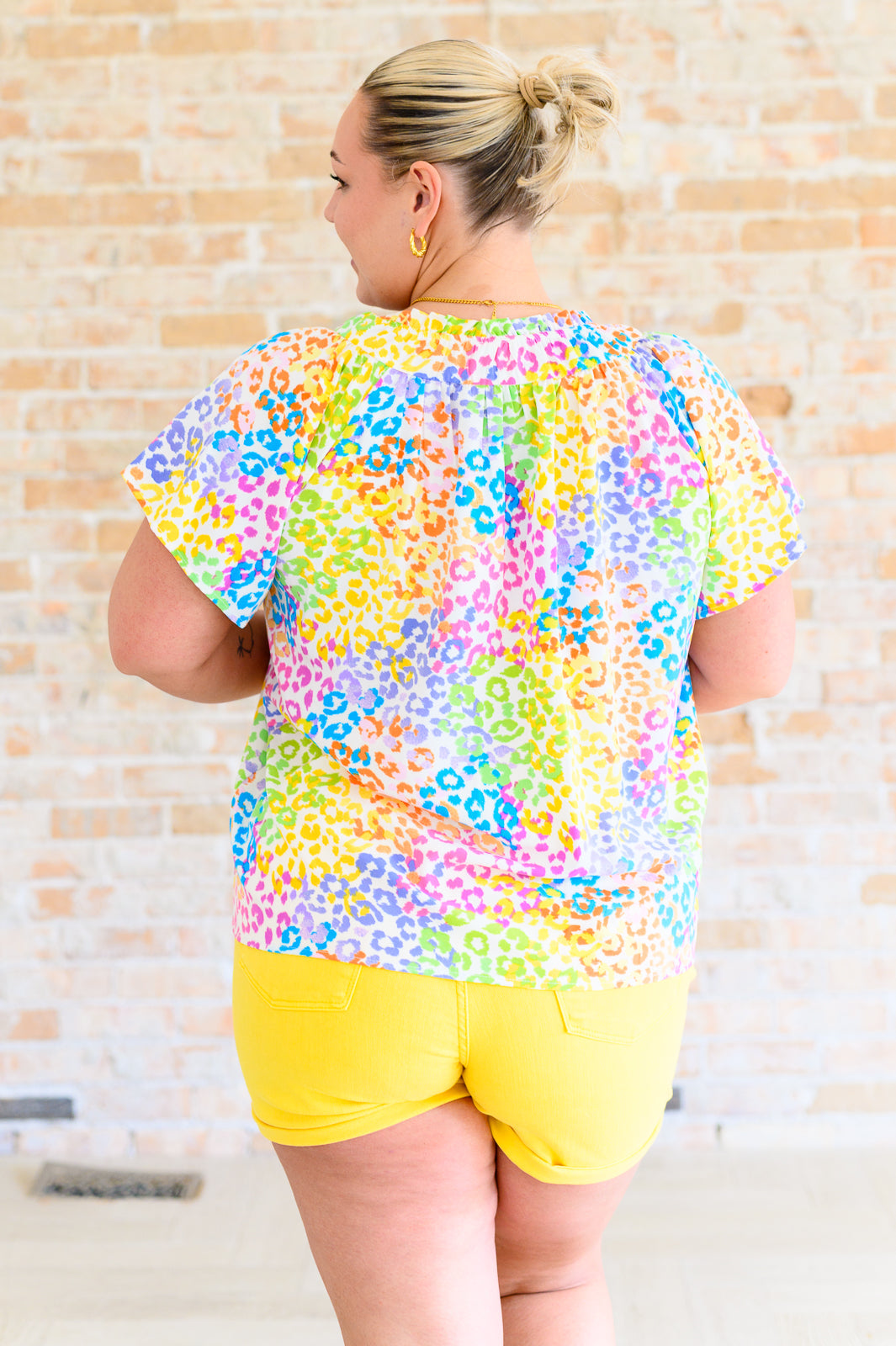 Top escote en V A Little Wild multicolor