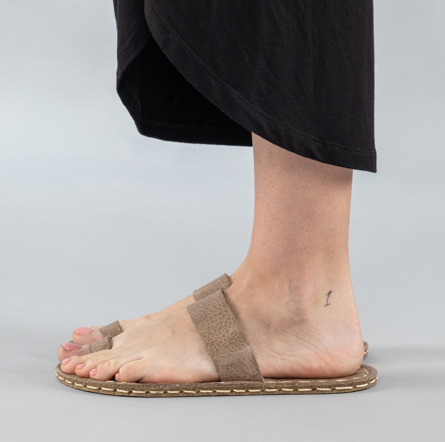 Women's Tan Barefoot Thong Sandals