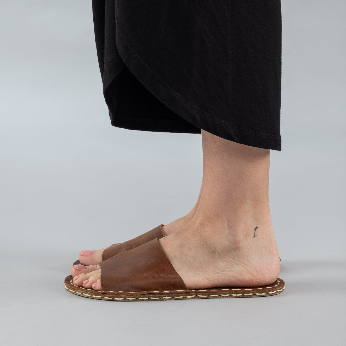 Women's Lion Barefoot Slide Sandals