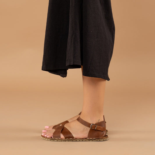 Women's Lion Criss-Cross Barefoot Sandals