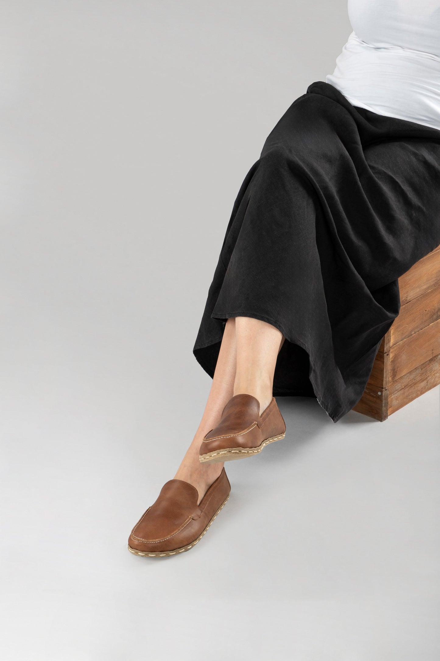Women's Lion Brown Moccasins