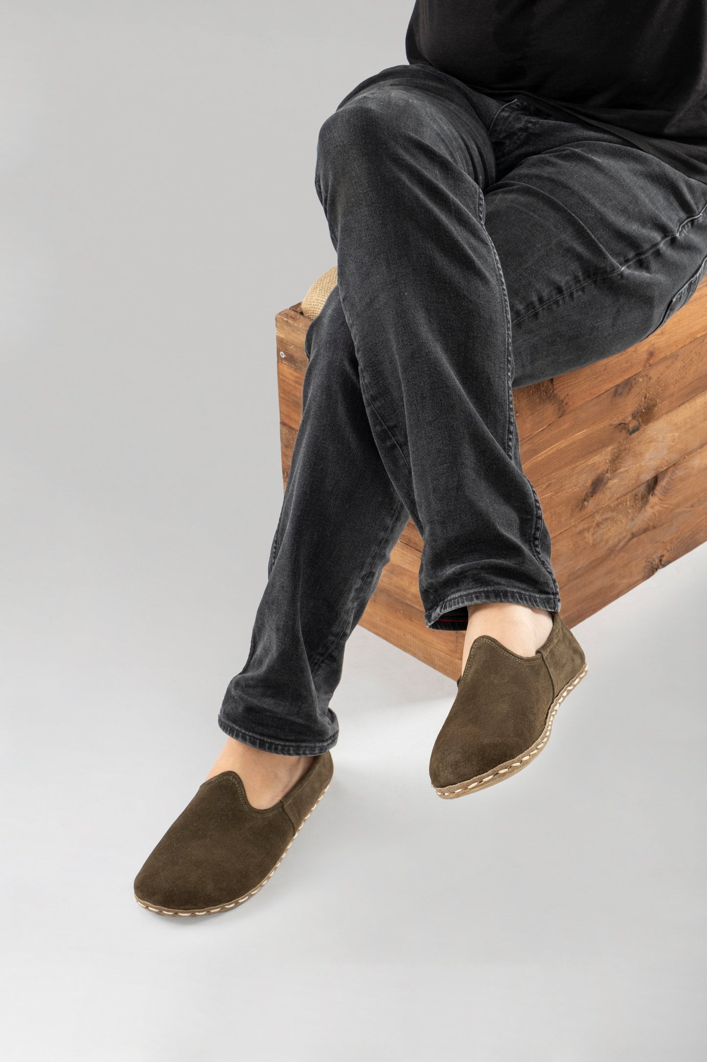 Men's Khaki Green Suede Barefoots