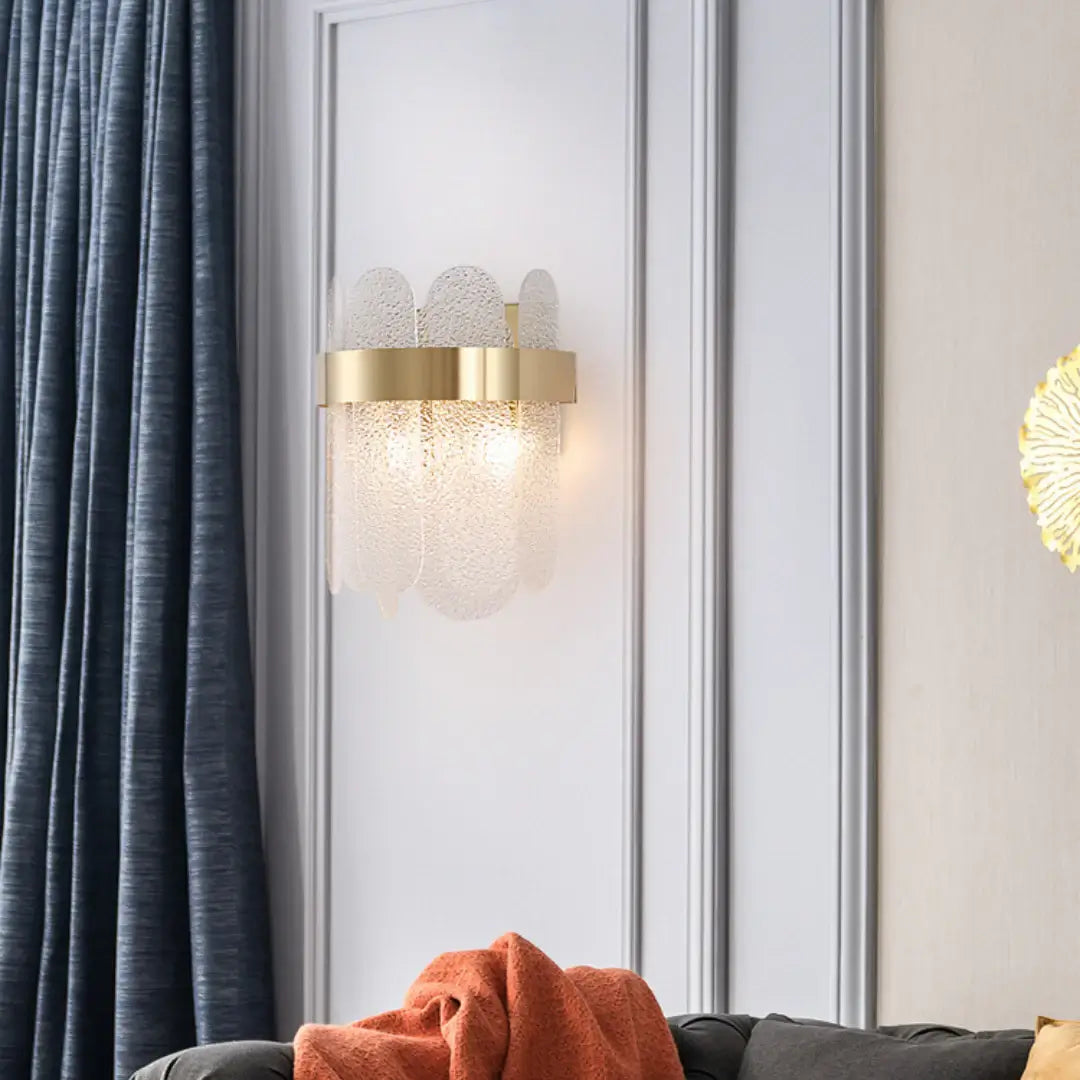 Lámpara de pared de cristal ovalada dorada