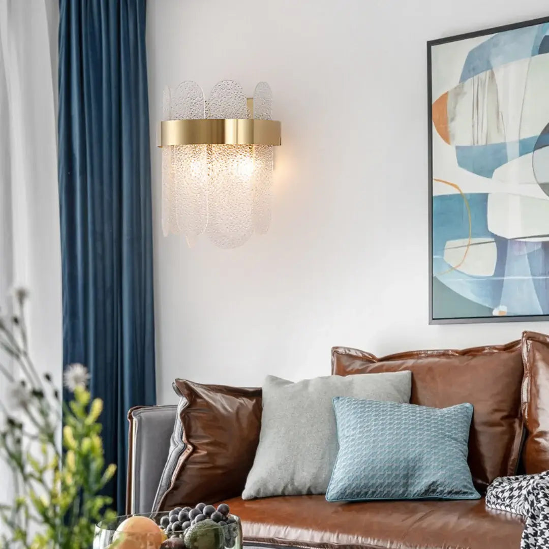 Lámpara de pared de cristal ovalada dorada