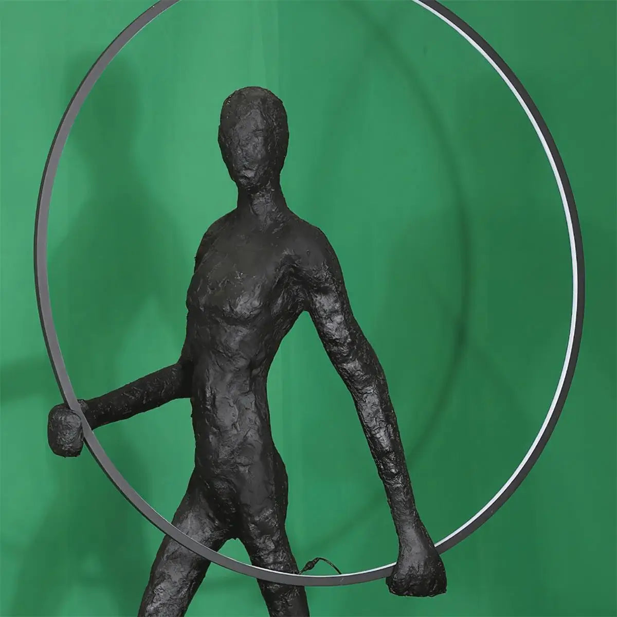 Lámpara de pie Aeon Sculpture Characters