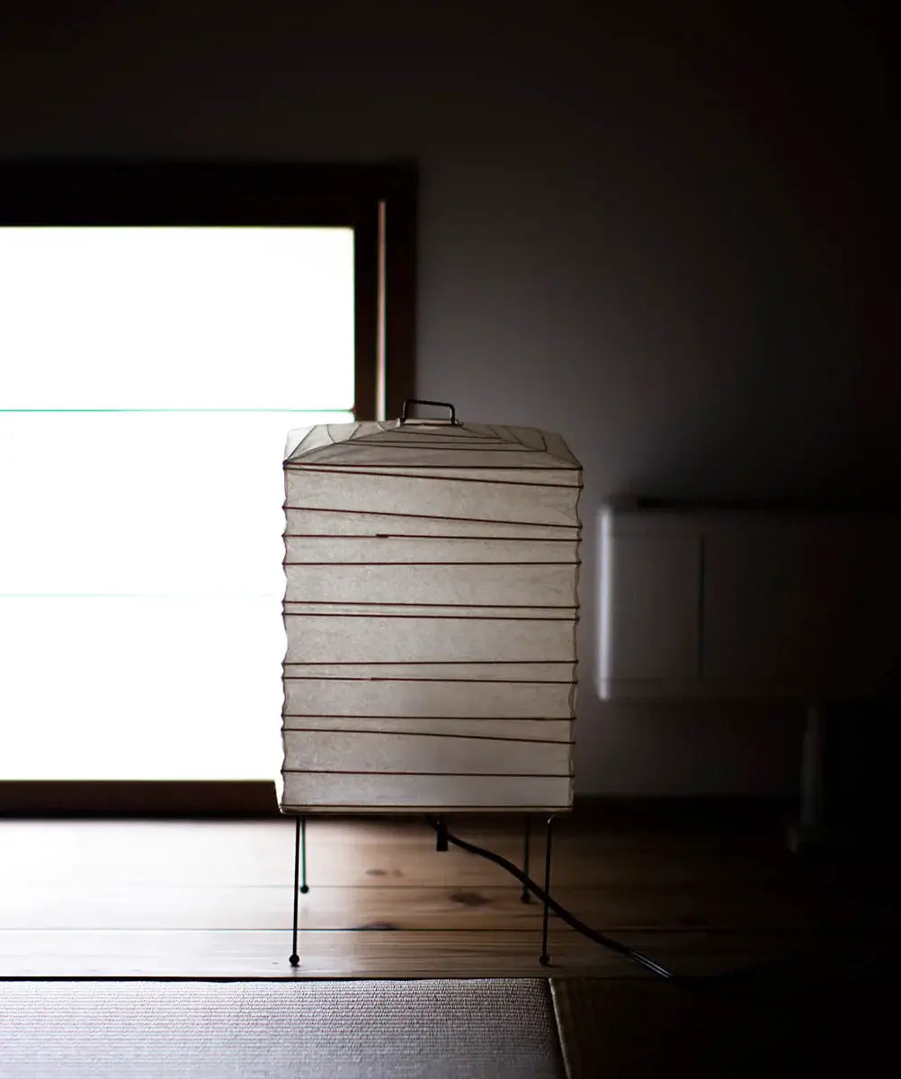 Lámpara de Mesa Akari 1X