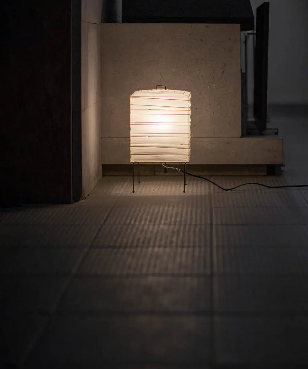Lámpara de Mesa Akari 1X