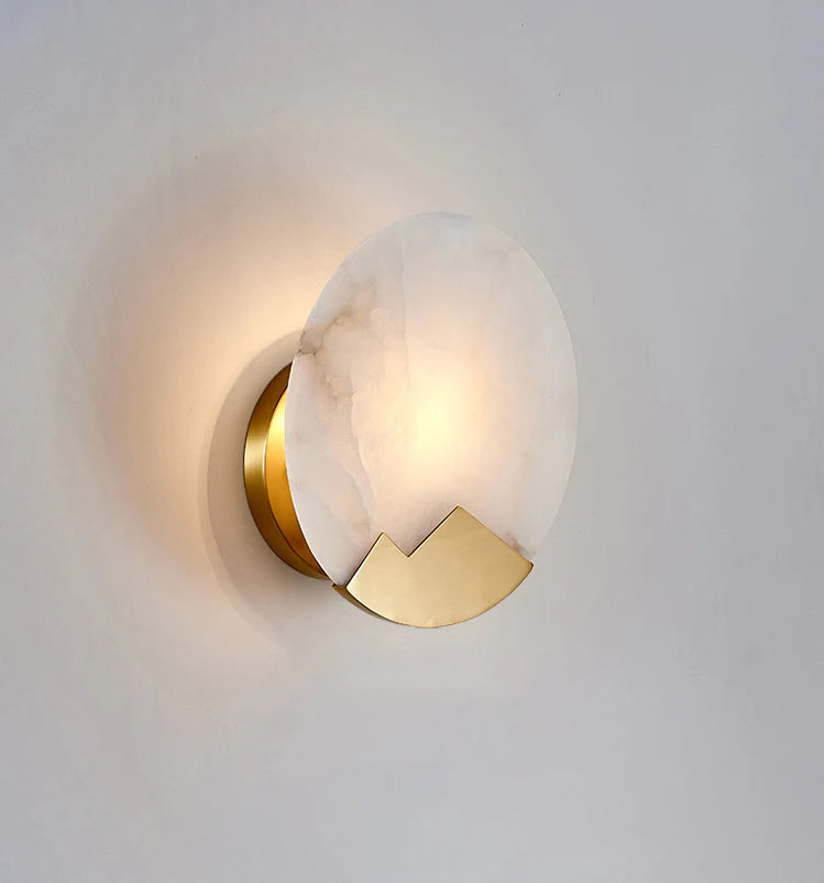 Aplique de pared de latón y alabastro