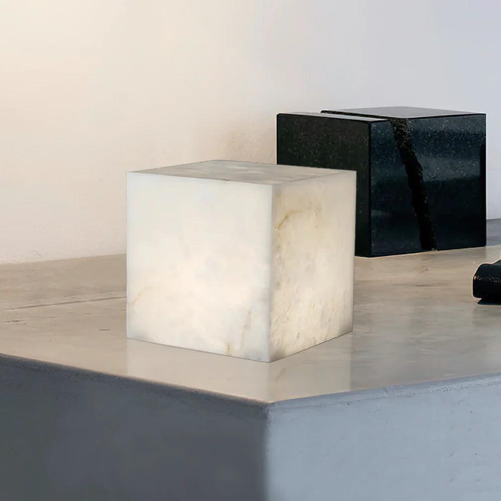 Lámpara de Mesa Cúbica de Alabastro