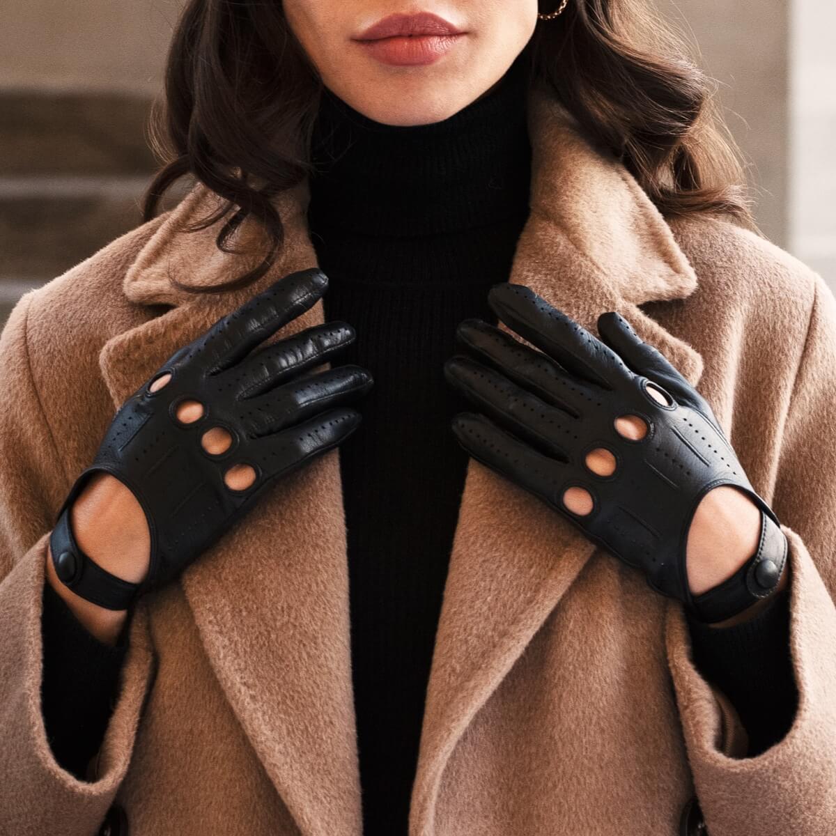 Alessa (black) - Classic Italian lambskin leather driving gloves