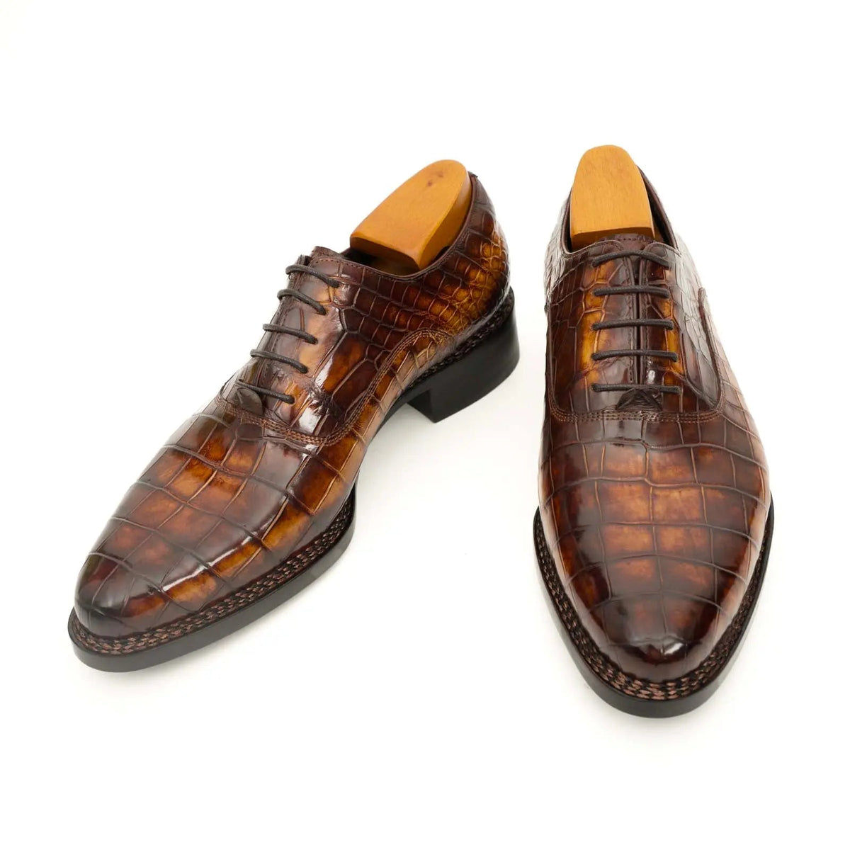 Shaded Brown Textured Plain-Toe Oxford Shoe
