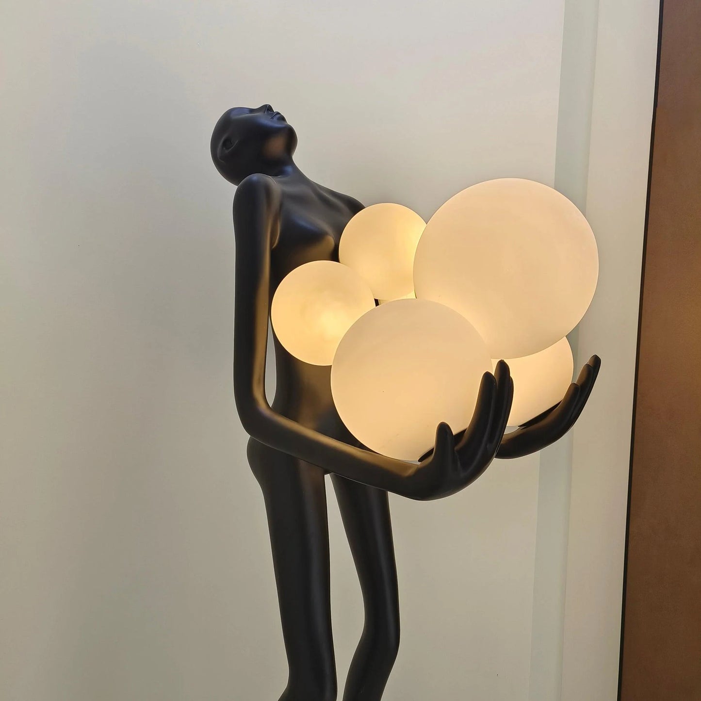Lámpara de pie decorativa artística