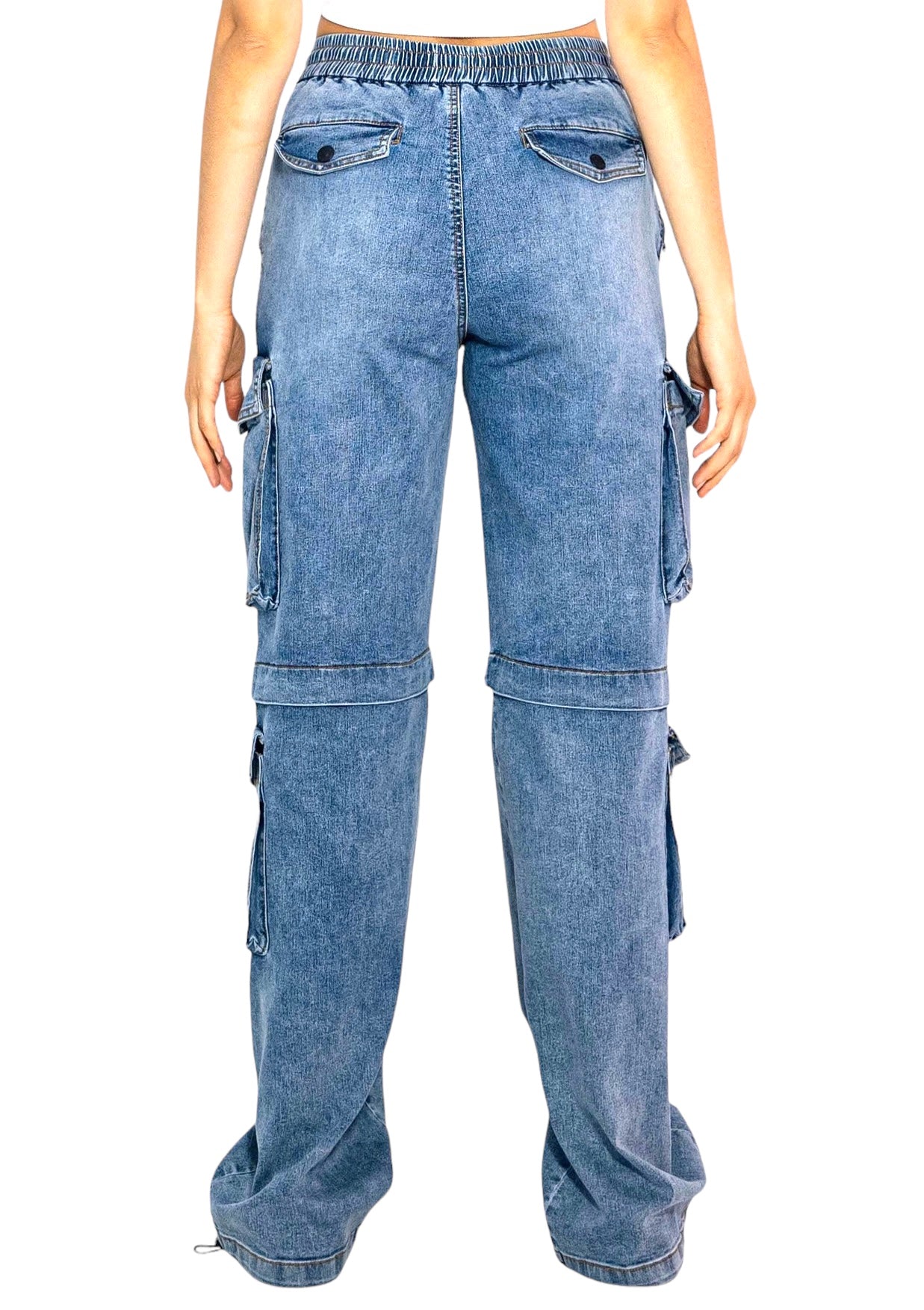 Pantalón cargo con cintura elástica y cordón