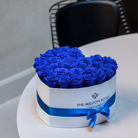 Caja Blanca Corazón | Rosas Azul Rey