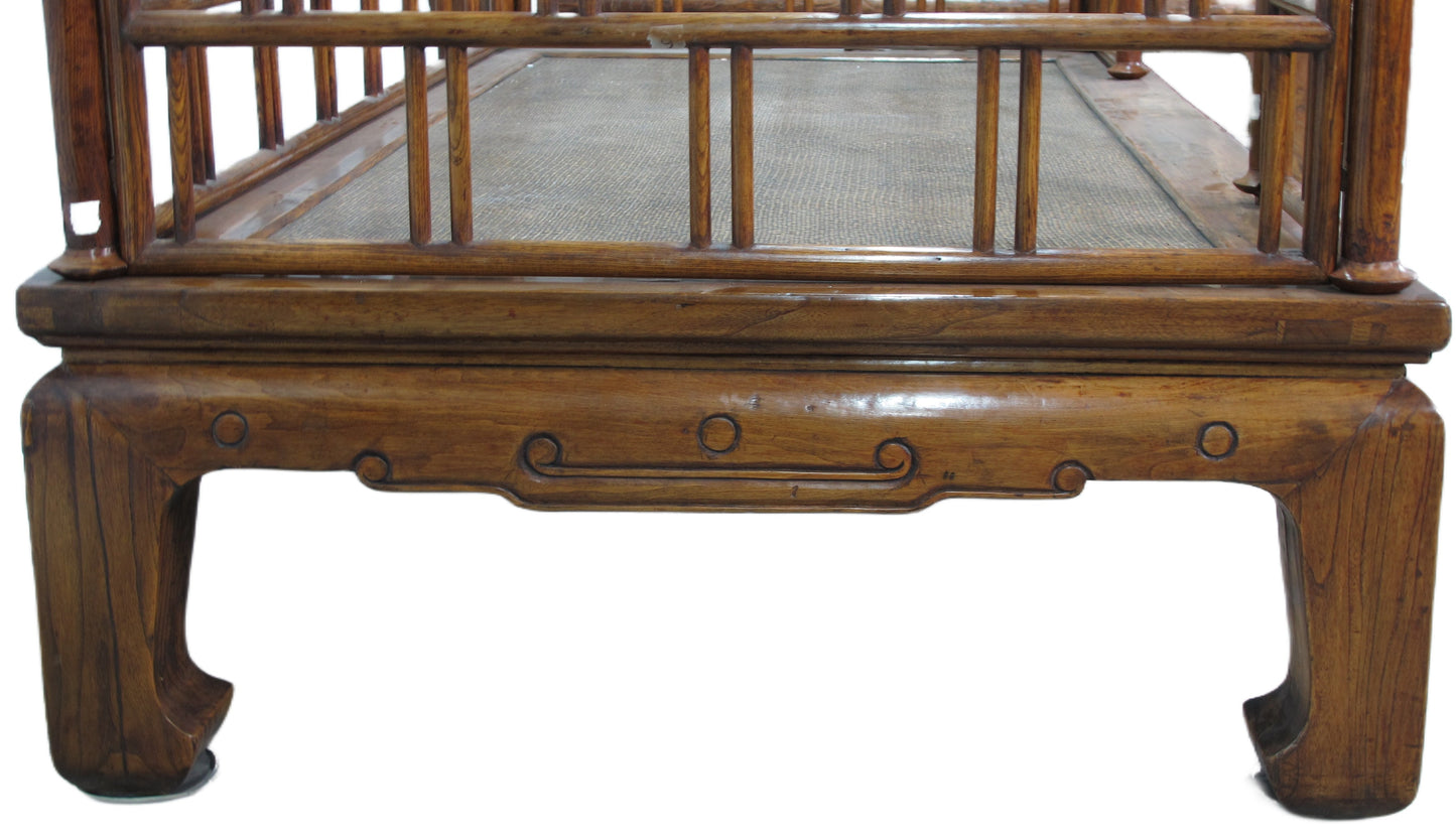 Cama con dosel china antigua