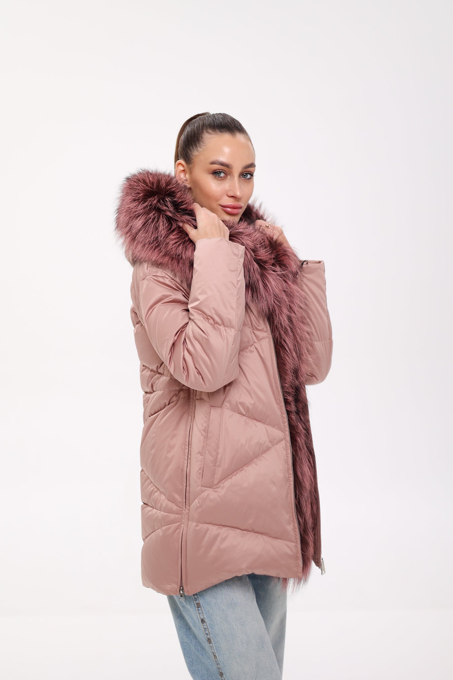 Parka de plumas con ribete de auténtica piel de zorro plateado