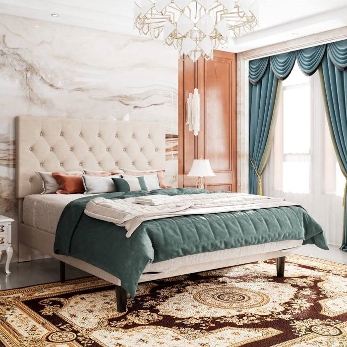 Cama King Size tapizada en lino beige con cabecero capitoné