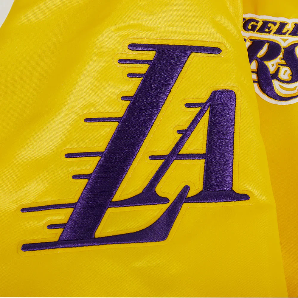 Chaqueta de satén Pro Standard Los Angeles Lakers de recuerdo - Dorada