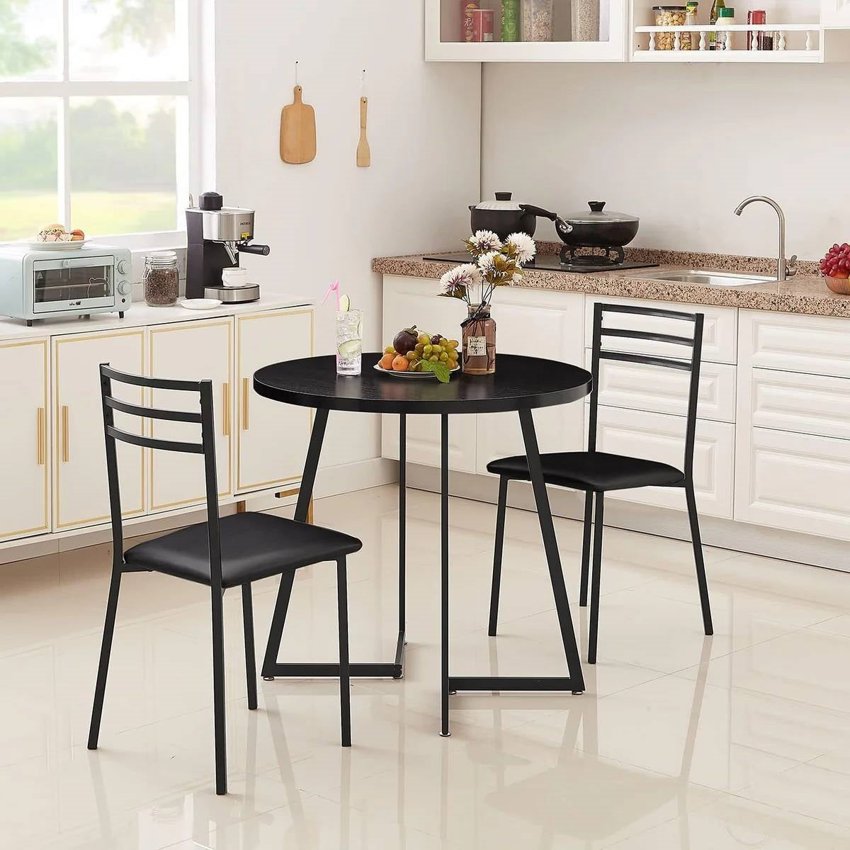 Juego de comedor moderno de 3 piezas para cocina con mesa redonda con tapa de madera negra y 2 sillas