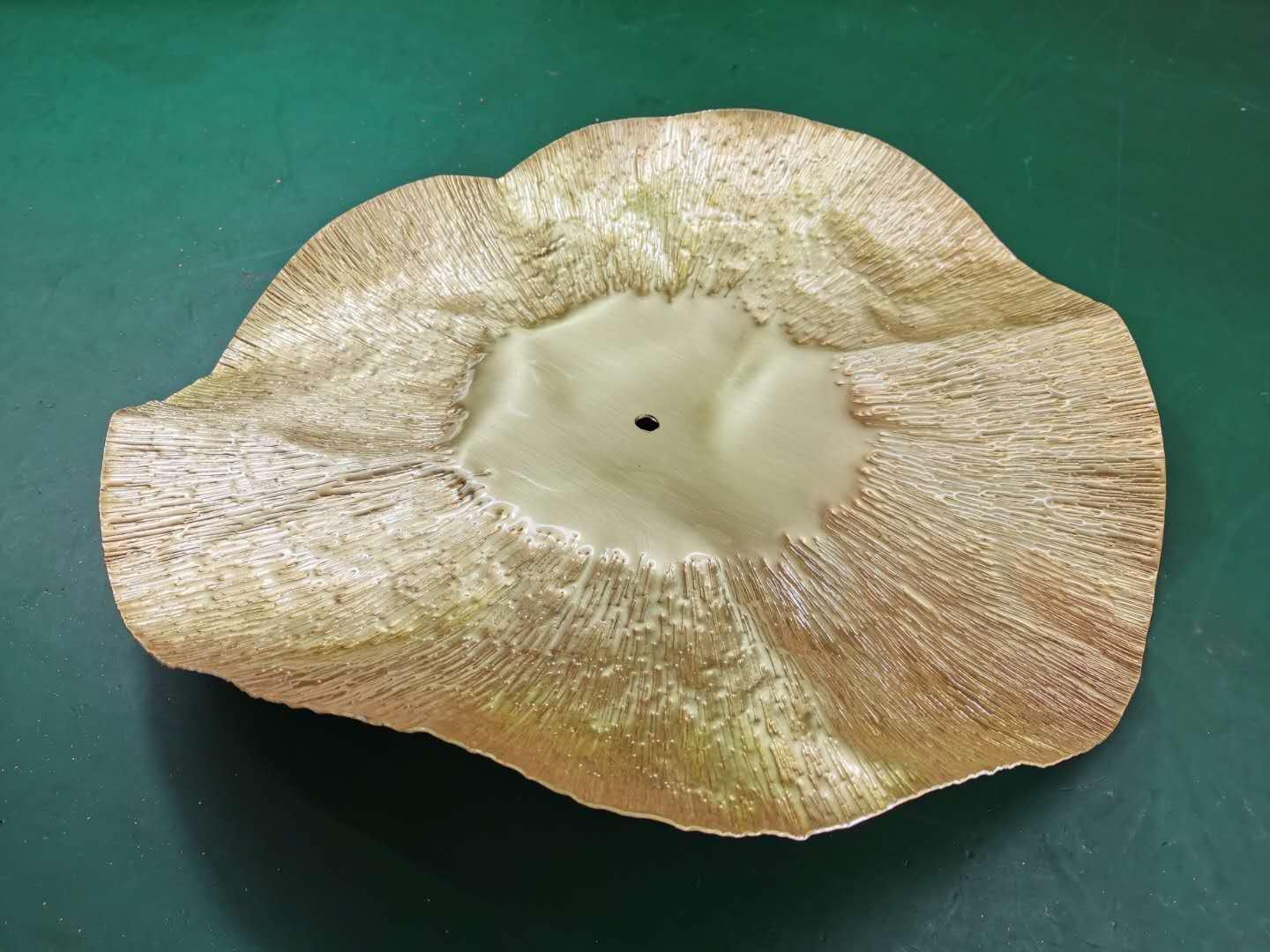 Lámpara colgante martillada