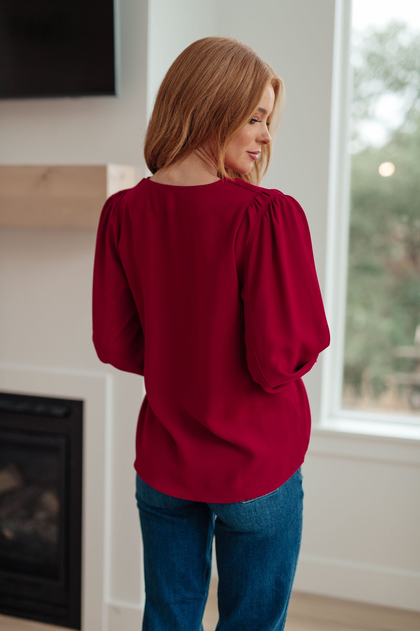 Blusa con escote en V "Back in Business"